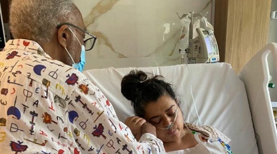 Gilberto Gil e sua filha Preta no hospital Foto: Reprodução/Instagram Preta Gil