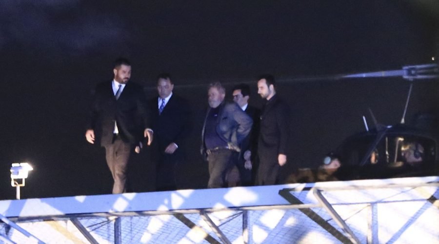 070418-RF-Lula-prisão-em-Curitiba-056