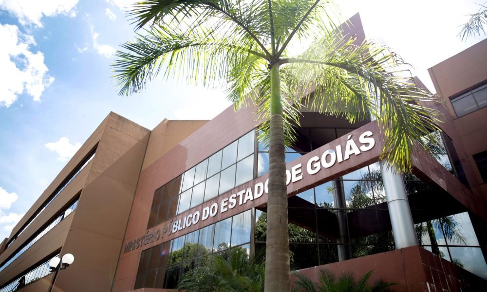 17_17_48_41_15_01_19_Fachada_Sede_MP_GO_006