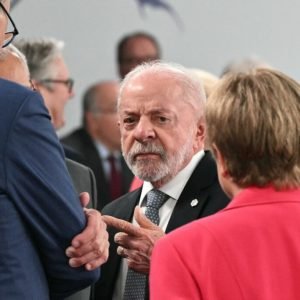 Lula conversou com Friedrich Merz Foto: Mandel NGAN / POOL / AFP