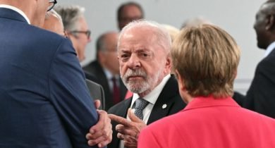Lula conversou com Friedrich Merz Foto: Mandel NGAN / POOL / AFP