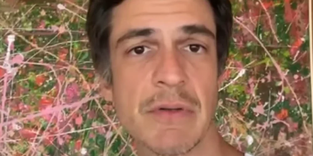 Mateus Solano protagonizou vídeo com críticas ao governo Foto: Reprodução/YouTube