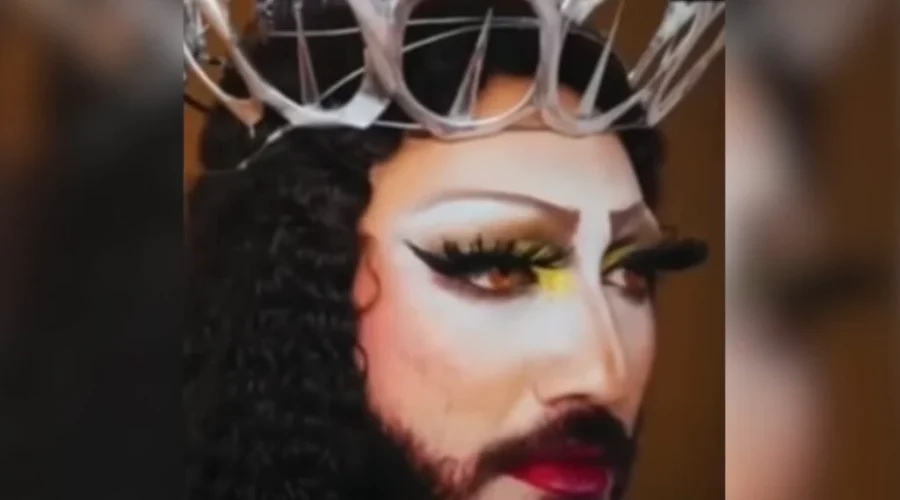 Amadeus Fernando Pagente vestido como Pura Luka Vega Foto: YouTube CNN Philippines