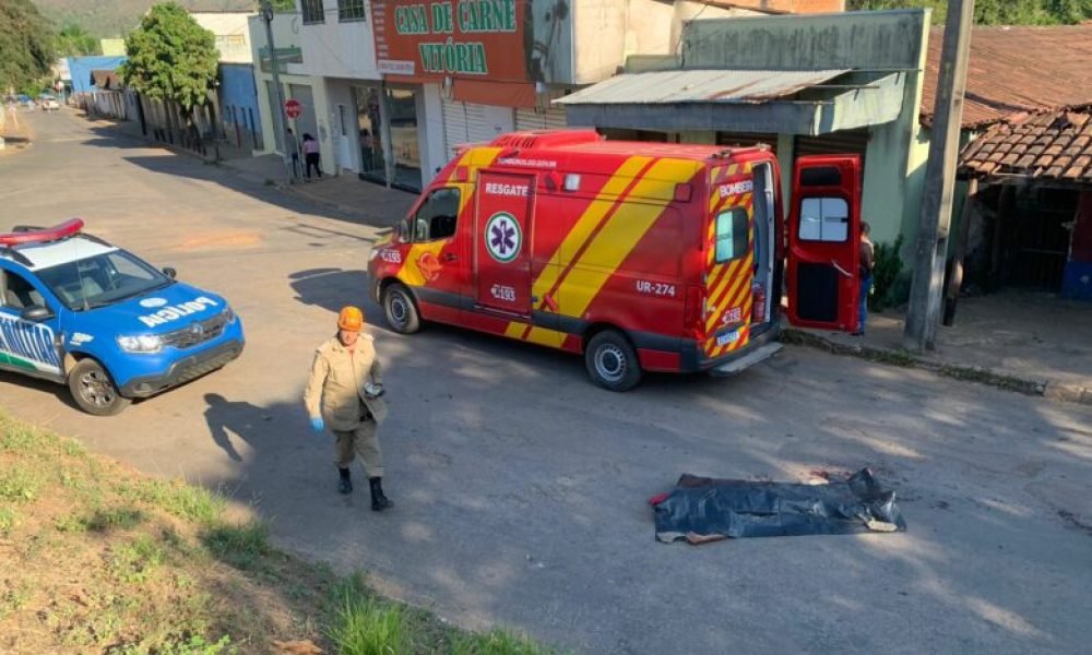 Polícia Militar e Corpo de Bombeiros preservaram local do crime em Niquelândia até a chegada da perícia técnica e do IML, ambos de Uruaçu [Foto: Divulgação/6ª CIBM - Niquelândia]
