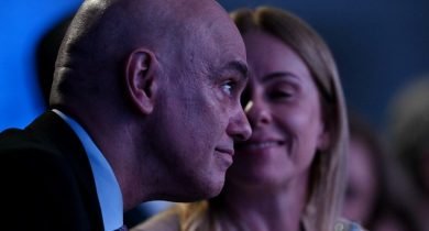 Moraes e a esposa Viviane Barci Foto: MAURO PIMENTEL / AFP