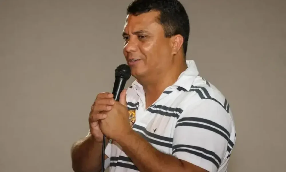 Enquanto família estava em pânico, político passava os dias com uma mulher em Goiânia (Foto: reprodução)